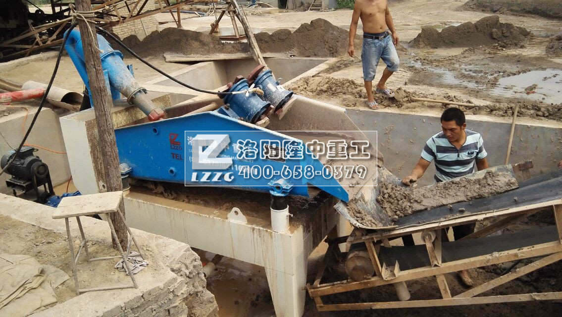 污泥脫水離心機(jī)哪個(gè)廠(chǎng)家設(shè)備性?xún)r(jià)比高